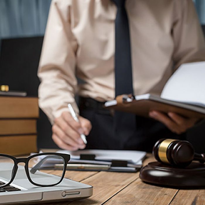 Items to Keep Nearby When Contacting us for Assistance with My Charlotte Workers’ Compensation Case
